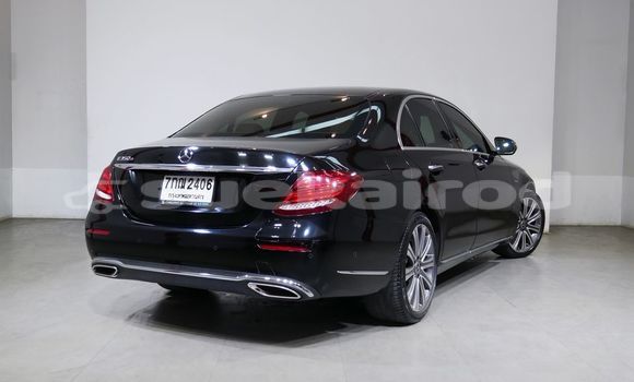 ซื้อ รถมือสอง Mercedes‒Benz E–Class สีดำ รถยนต์ ใน %{เมือง} ใน กรุงเทพมหานคร ซื้อ รถมือสอง Mercedes‒Benz E–Class สีดำ รถยนต์ ใน %{เมือง} ใน กรุงเทพมหานคร