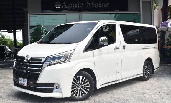 ซื้อ รถมือสอง Toyota Crown Majesta ขาว รถยนต์ ใน %{เมือง} ใน กรุงเทพมหานคร ซื้อ รถมือสอง Toyota Crown Majesta ขาว รถยนต์ ใน %{เมือง} ใน กรุงเทพมหานคร