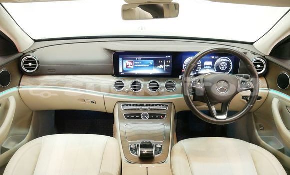 ซื้อ รถมือสอง Mercedes‒Benz E–Class อื่น ๆ รถยนต์ ใน %{เมือง} ใน กรุงเทพมหานคร ซื้อ รถมือสอง Mercedes‒Benz E–Class อื่น ๆ รถยนต์ ใน %{เมือง} ใน กรุงเทพมหานคร