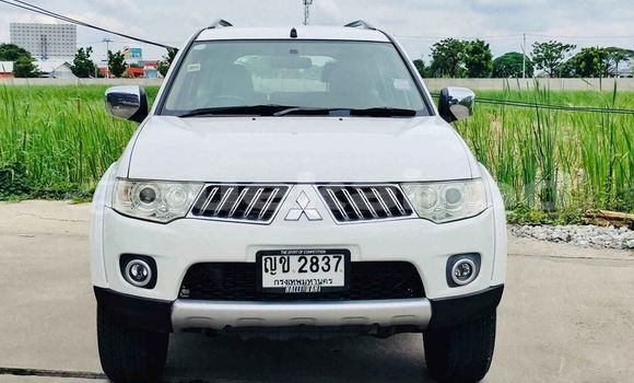 Buy Used Mitsubishi Pajero White Car in Bangkok in Bangkok