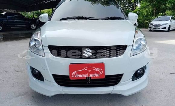 ซื้อ รถมือสอง Suzuki Swift ขาว รถยนต์ ใน %{เมือง} ใน กรุงเทพมหานคร