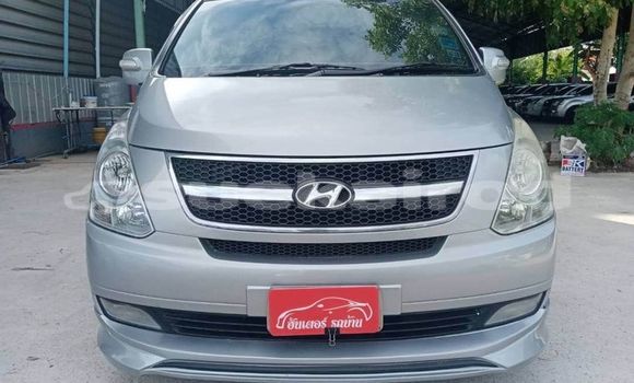 ซื้อ รถมือสอง Hyundai H1 อื่น ๆ รถยนต์ ใน %{เมือง} ใน กรุงเทพมหานคร
