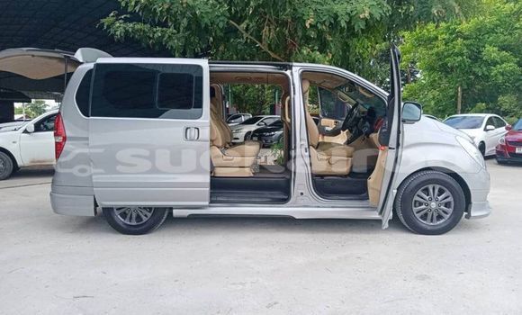 Buy Used Hyundai H1 Other Car in Bangkok in Bangkok Buy Used Hyundai H1 Other Car in Bangkok in Bangkok