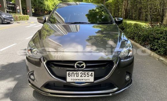 ซื้อ รถมือสอง Mazda Mazda 2 สีดำ รถยนต์ ใน %{เมือง} ใน กรุงเทพมหานคร ซื้อ รถมือสอง Mazda Mazda 2 สีดำ รถยนต์ ใน %{เมือง} ใน กรุงเทพมหานคร