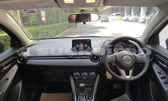 ซื้อ รถมือสอง Mazda Mazda 2 สีดำ รถยนต์ ใน %{เมือง} ใน กรุงเทพมหานคร ซื้อ รถมือสอง Mazda Mazda 2 สีดำ รถยนต์ ใน %{เมือง} ใน กรุงเทพมหานคร