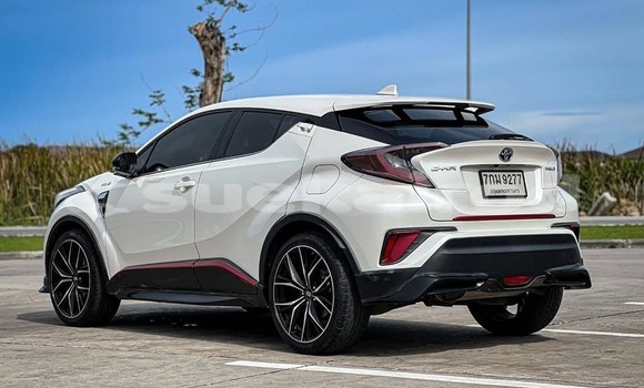 Buy Used Toyota C-HR White Car in Bangkok in Bangkok Buy Used Toyota C-HR White Car in Bangkok in Bangkok