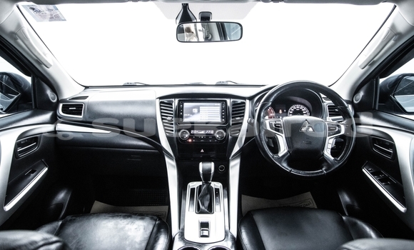 ซื้อ รถมือสอง Mitsubishi Pajero Sport อื่น ๆ รถยนต์ ใน %{เมือง} ใน กรุงเทพมหานคร ซื้อ รถมือสอง Mitsubishi Pajero Sport อื่น ๆ รถยนต์ ใน %{เมือง} ใน กรุงเทพมหานคร