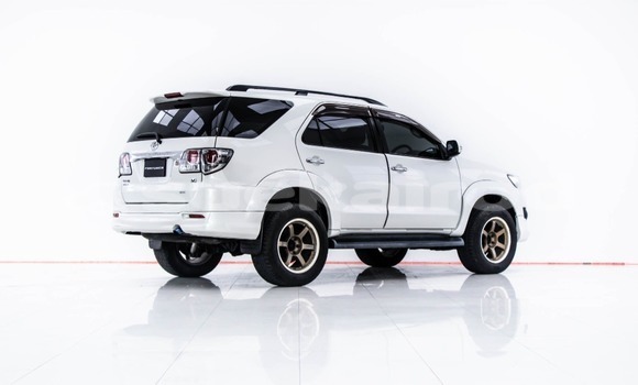 ซื้อ รถมือสอง Toyota Fortuner ขาว รถยนต์ ใน %{เมือง} ใน กรุงเทพมหานคร ซื้อ รถมือสอง Toyota Fortuner ขาว รถยนต์ ใน %{เมือง} ใน กรุงเทพมหานคร