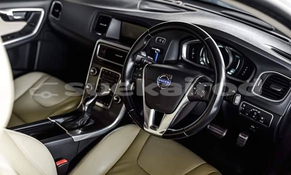 Buy Used Volvo V60 White Car in Bangkok in Bangkok Buy Used Volvo V60 White Car in Bangkok in Bangkok