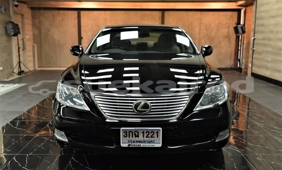 Buy Used Lexus IS Black Car in Bangkok in Bangkok Buy Used Lexus IS Black Car in Bangkok in Bangkok