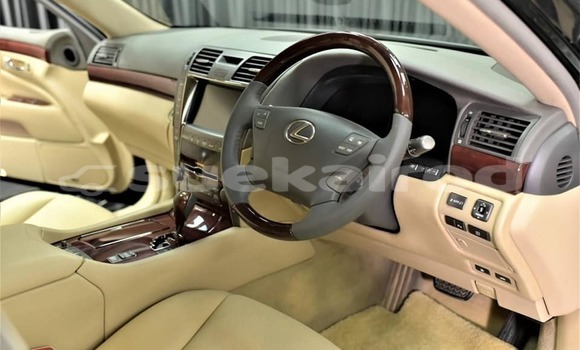 Buy Used Lexus IS Black Car in Bangkok in Bangkok Buy Used Lexus IS Black Car in Bangkok in Bangkok