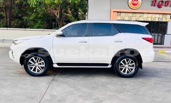 Buy Used Toyota Fortuner White Car in Bangkok in Bangkok Buy Used Toyota Fortuner White Car in Bangkok in Bangkok
