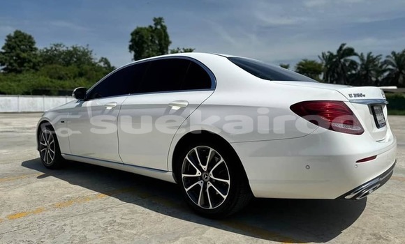 Buy Used Mercedes‒Benz E–Class White Car in Bangkok in Bangkok Buy Used Mercedes‒Benz E–Class White Car in Bangkok in Bangkok