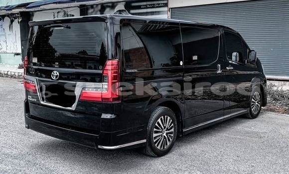 Buy Used Toyota Crown Majesta Black Car in Bangkok in Bangkok Buy Used Toyota Crown Majesta Black Car in Bangkok in Bangkok