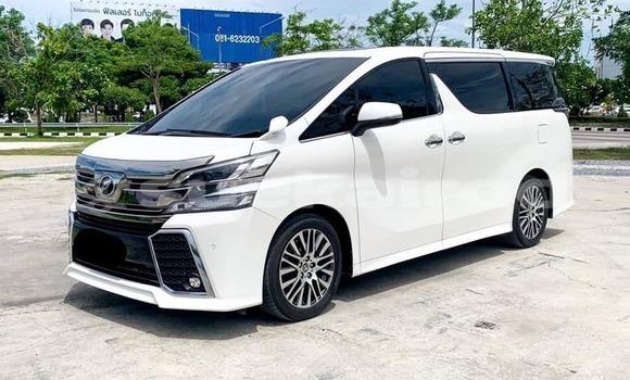 Buy Used Toyota Vellfire White Car in Bangkok in Bangkok Buy Used Toyota Vellfire White Car in Bangkok in Bangkok