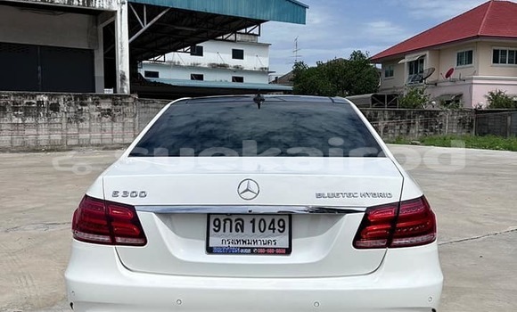 Buy Used Mercedes-Benz E-Classe White Car in Bangkok in Bangkok Buy Used Mercedes-Benz E-Classe White Car in Bangkok in Bangkok