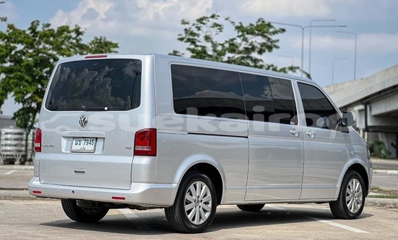 Buy Used Volkswagen Caravelle White Car in Bangkok in Bangkok Buy Used Volkswagen Caravelle White Car in Bangkok in Bangkok