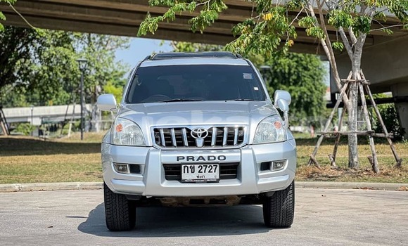 ซื้อ รถมือสอง Toyota Land Cruiser อื่น ๆ รถยนต์ ใน %{เมือง} ใน กรุงเทพมหานคร