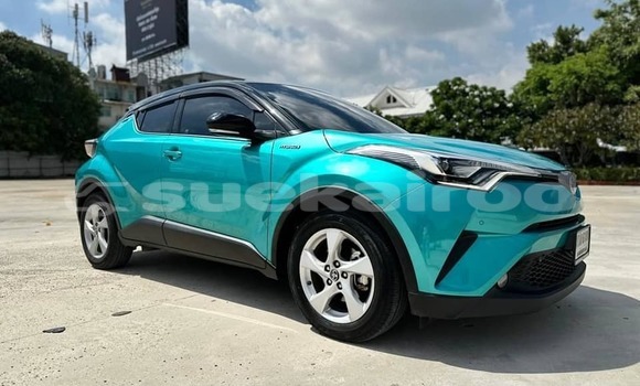 Buy Used Toyota C-HR Other Car in Bangkok in Bangkok Buy Used Toyota C-HR Other Car in Bangkok in Bangkok