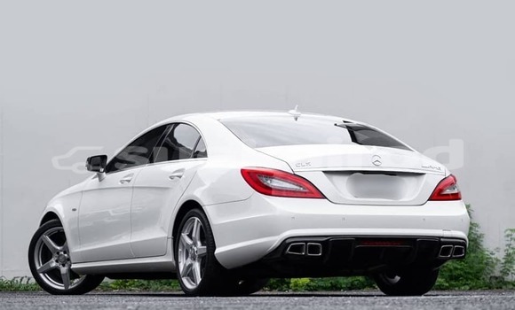 Buy Used Mercedes-Benz C-Classe White Car in Bangkok in Bangkok