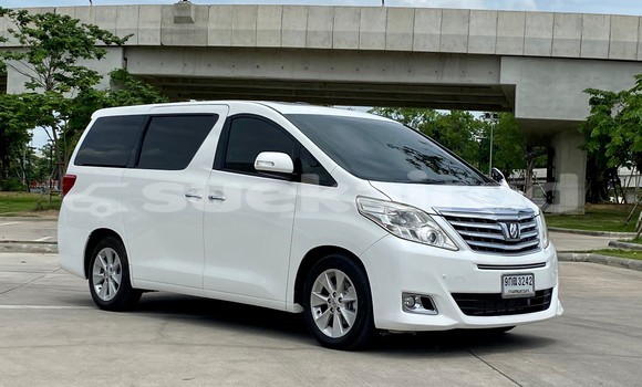 Buy Used Toyota Alphard White Car in Bangkok in Bangkok Buy Used Toyota Alphard White Car in Bangkok in Bangkok