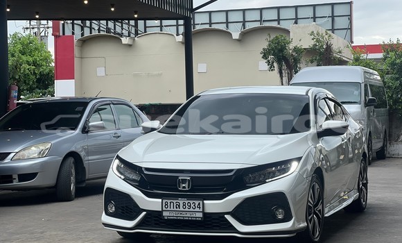 Buy Used Honda Civic White Car in Bangkok in Bangkok