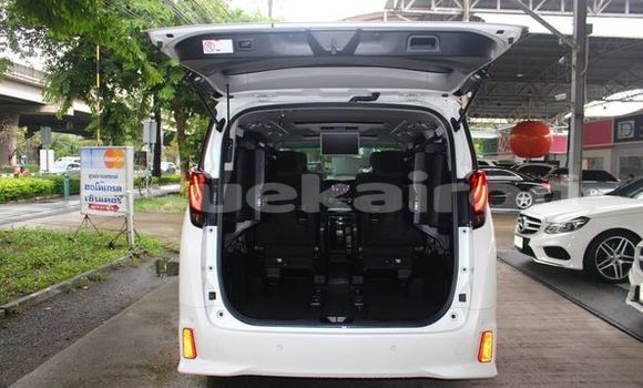 ซื้อ รถมือสอง Toyota Alphard ขาว รถยนต์ ใน %{เมือง} ใน กรุงเทพมหานคร ซื้อ รถมือสอง Toyota Alphard ขาว รถยนต์ ใน %{เมือง} ใน กรุงเทพมหานคร