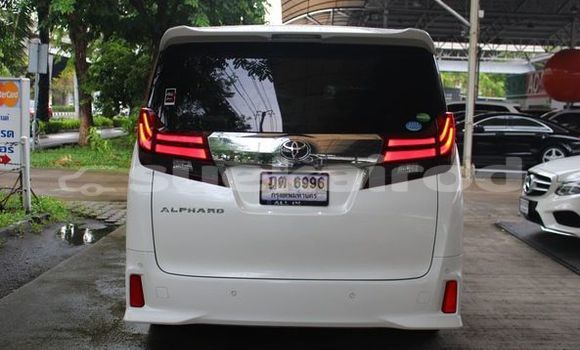 ซื้อ รถมือสอง Toyota Alphard ขาว รถยนต์ ใน %{เมือง} ใน กรุงเทพมหานคร ซื้อ รถมือสอง Toyota Alphard ขาว รถยนต์ ใน %{เมือง} ใน กรุงเทพมหานคร