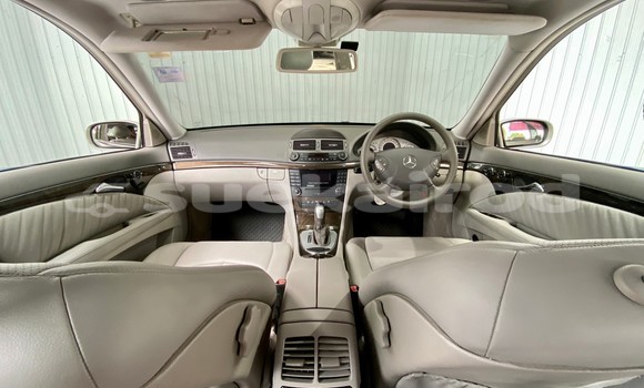 ซื้อ รถมือสอง Mercedes‒Benz E–Class สีน้ำตาล รถยนต์ ใน %{เมือง} ใน กรุงเทพมหานคร ซื้อ รถมือสอง Mercedes‒Benz E–Class สีน้ำตาล รถยนต์ ใน %{เมือง} ใน กรุงเทพมหานคร