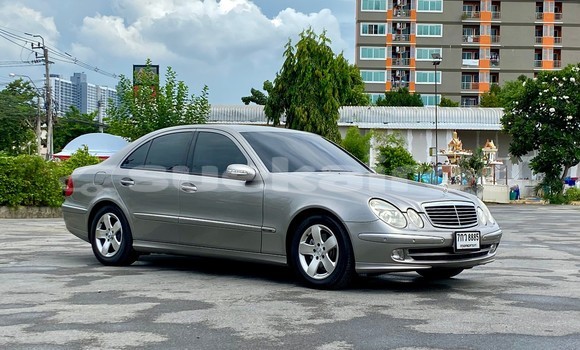 ซื้อ รถมือสอง Mercedes‒Benz E–Class สีน้ำตาล รถยนต์ ใน %{เมือง} ใน กรุงเทพมหานคร ซื้อ รถมือสอง Mercedes‒Benz E–Class สีน้ำตาล รถยนต์ ใน %{เมือง} ใน กรุงเทพมหานคร
