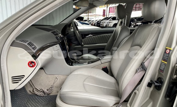 ซื้อ รถมือสอง Mercedes‒Benz E–Class สีน้ำตาล รถยนต์ ใน %{เมือง} ใน กรุงเทพมหานคร ซื้อ รถมือสอง Mercedes‒Benz E–Class สีน้ำตาล รถยนต์ ใน %{เมือง} ใน กรุงเทพมหานคร