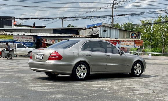 ซื้อ รถมือสอง Mercedes‒Benz E–Class สีน้ำตาล รถยนต์ ใน %{เมือง} ใน กรุงเทพมหานคร ซื้อ รถมือสอง Mercedes‒Benz E–Class สีน้ำตาล รถยนต์ ใน %{เมือง} ใน กรุงเทพมหานคร