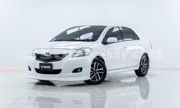ซื้อ รถมือสอง Toyota Vios ขาว รถยนต์ ใน %{เมือง} ใน กรุงเทพมหานคร