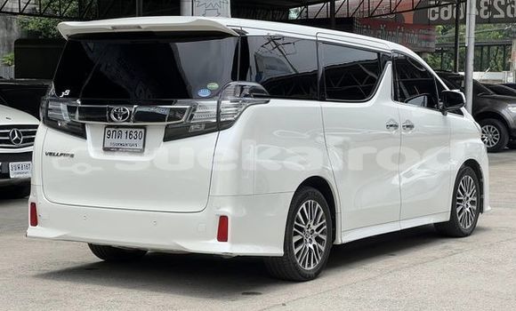 Buy Used Toyota Vellfire White Car in Nonthaburi in Nonthaburi Buy Used Toyota Vellfire White Car in Nonthaburi in Nonthaburi
