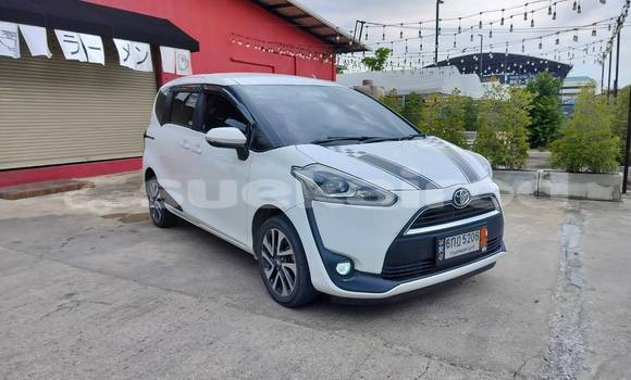 Buy Used Toyota Sienta White Car in Bangkok in Bangkok Buy Used Toyota Sienta White Car in Bangkok in Bangkok