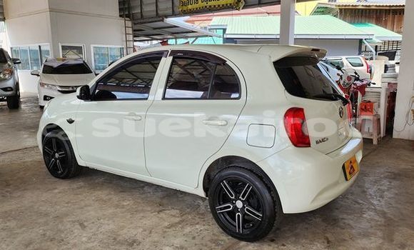 ซื้อ รถมือสอง Nissan March ขาว รถยนต์ ใน %{เมือง} ใน สุรินทร์ ซื้อ รถมือสอง Nissan March ขาว รถยนต์ ใน %{เมือง} ใน สุรินทร์