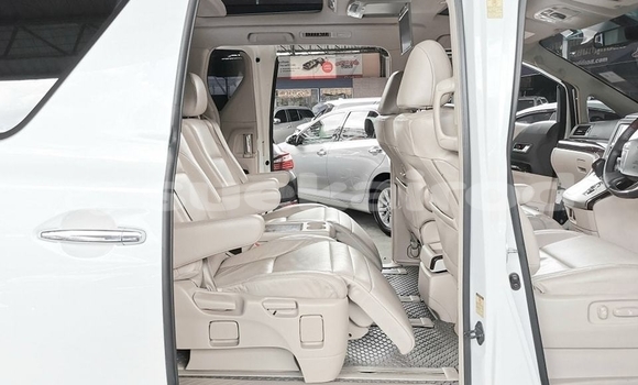 ซื้อ รถมือสอง Toyota Alphard ขาว รถยนต์ ใน %{เมือง} ใน กรุงเทพมหานคร ซื้อ รถมือสอง Toyota Alphard ขาว รถยนต์ ใน %{เมือง} ใน กรุงเทพมหานคร