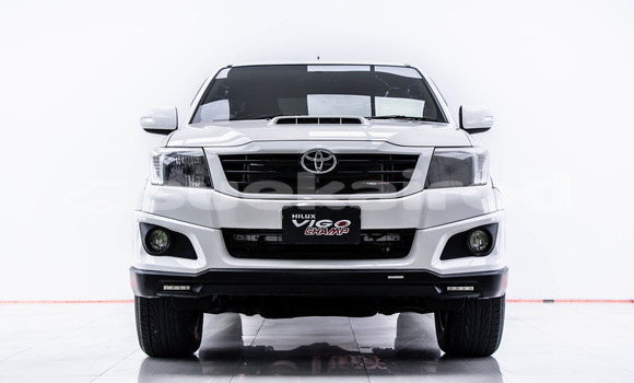 Buy Used Toyota Hiluxe VIGO White Car in Bangkok in Bangkok Buy Used Toyota Hiluxe VIGO White Car in Bangkok in Bangkok