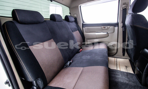 Buy Used Toyota Hiluxe VIGO White Car in Bangkok in Bangkok Buy Used Toyota Hiluxe VIGO White Car in Bangkok in Bangkok