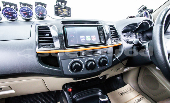 Buy Used Toyota Hiluxe VIGO White Car in Bangkok in Bangkok Buy Used Toyota Hiluxe VIGO White Car in Bangkok in Bangkok