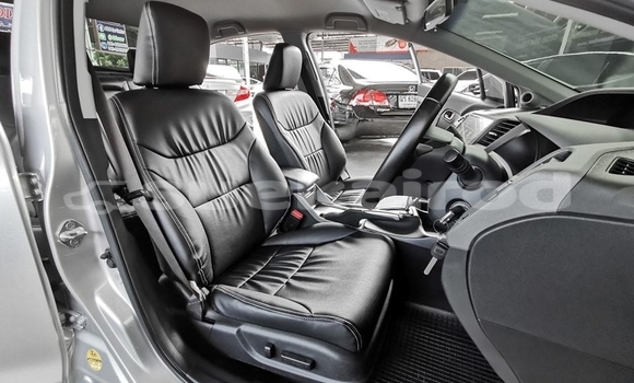 ซื้อ รถมือสอง Honda Civic เงิน รถยนต์ ใน %{เมือง} ใน กรุงเทพมหานคร ซื้อ รถมือสอง Honda Civic เงิน รถยนต์ ใน %{เมือง} ใน กรุงเทพมหานคร