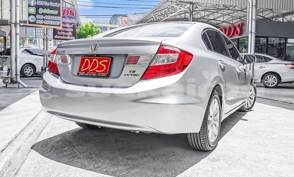 ซื้อ รถมือสอง Honda Civic เงิน รถยนต์ ใน %{เมือง} ใน กรุงเทพมหานคร ซื้อ รถมือสอง Honda Civic เงิน รถยนต์ ใน %{เมือง} ใน กรุงเทพมหานคร