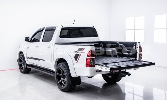 Buy Used Toyota Hiluxe VIGO White Car in Bangkok in Bangkok Buy Used Toyota Hiluxe VIGO White Car in Bangkok in Bangkok