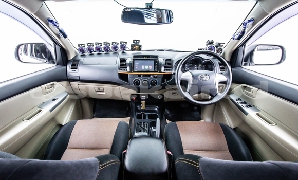 Buy Used Toyota Hiluxe VIGO White Car in Bangkok in Bangkok Buy Used Toyota Hiluxe VIGO White Car in Bangkok in Bangkok