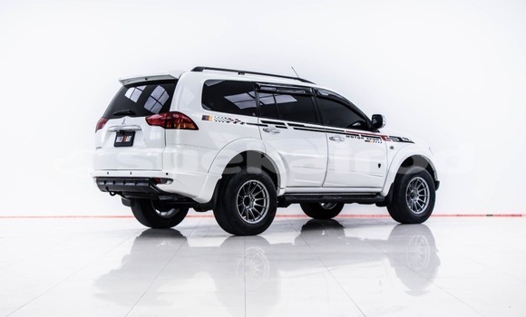 Buy Used Mitsubishi Pajero Sport White Car in Bangkok in Bangkok Buy Used Mitsubishi Pajero Sport White Car in Bangkok in Bangkok
