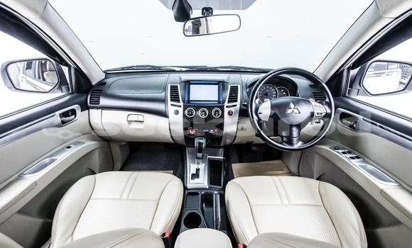 Buy Used Mitsubishi Pajero Sport White Car in Bangkok in Bangkok Buy Used Mitsubishi Pajero Sport White Car in Bangkok in Bangkok