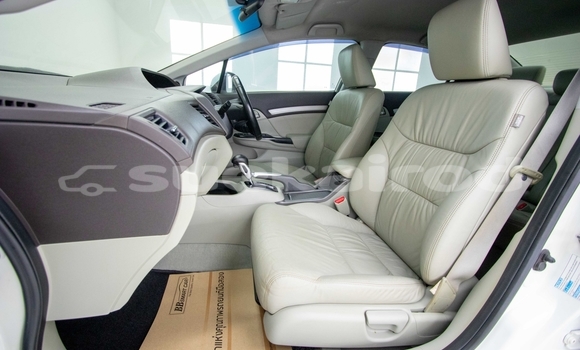 ซื้อ รถมือสอง Honda Civic ขาว รถยนต์ ใน %{เมือง} ใน กรุงเทพมหานคร ซื้อ รถมือสอง Honda Civic ขาว รถยนต์ ใน %{เมือง} ใน กรุงเทพมหานคร