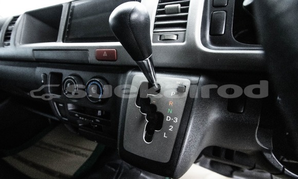 Buy Used Toyota Ventury White Car in Bangkok in Bangkok Buy Used Toyota Ventury White Car in Bangkok in Bangkok