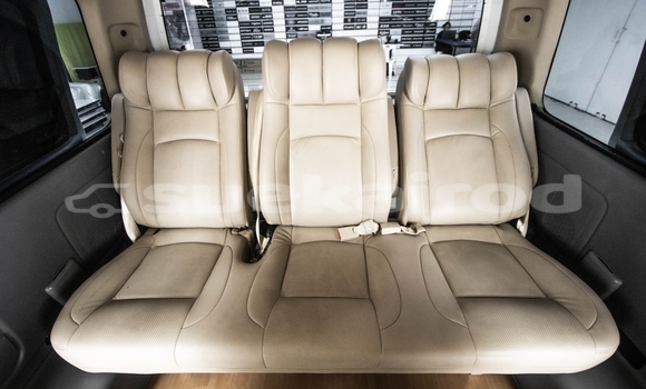 Buy Used Toyota Ventury White Car in Bangkok in Bangkok Buy Used Toyota Ventury White Car in Bangkok in Bangkok