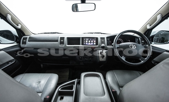 Buy Used Toyota Ventury White Car in Bangkok in Bangkok Buy Used Toyota Ventury White Car in Bangkok in Bangkok